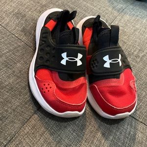 Boys size 12K Under Armour no-lace shoes